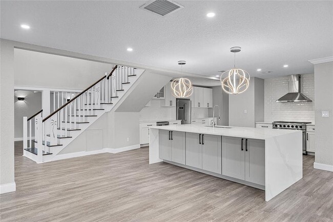 Photo - 311 E 8th Ave