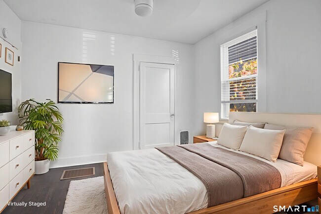 Photo - 543 Midland St