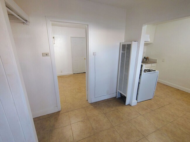 Photo - Cozy 1 Bedroom 1 Bathroom Unit in Oildale Now Available!