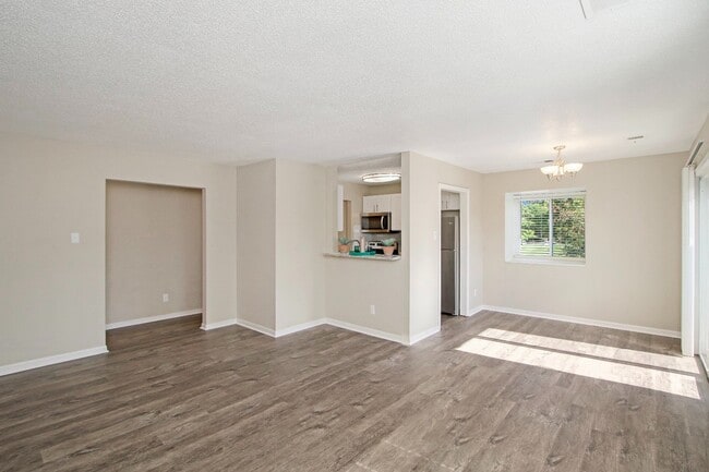 Photo - The Elliott at College Park Apartment Homes