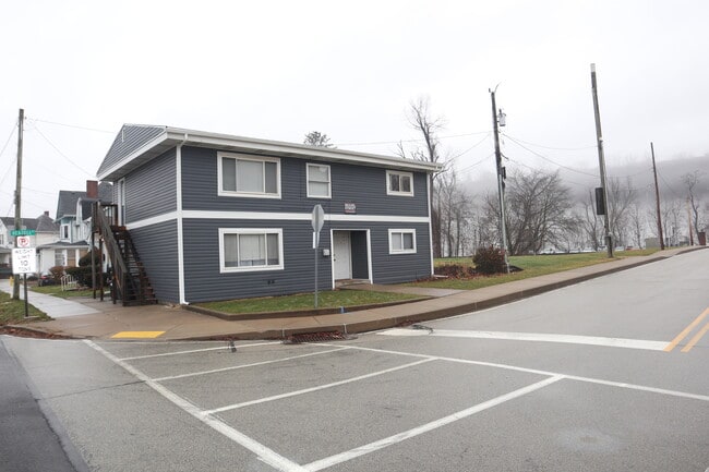 Building Photo - 195 Beazell St Unit 195