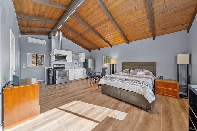 Photo - 1827 Sonoma Ln Unidad STUDIO LOFT