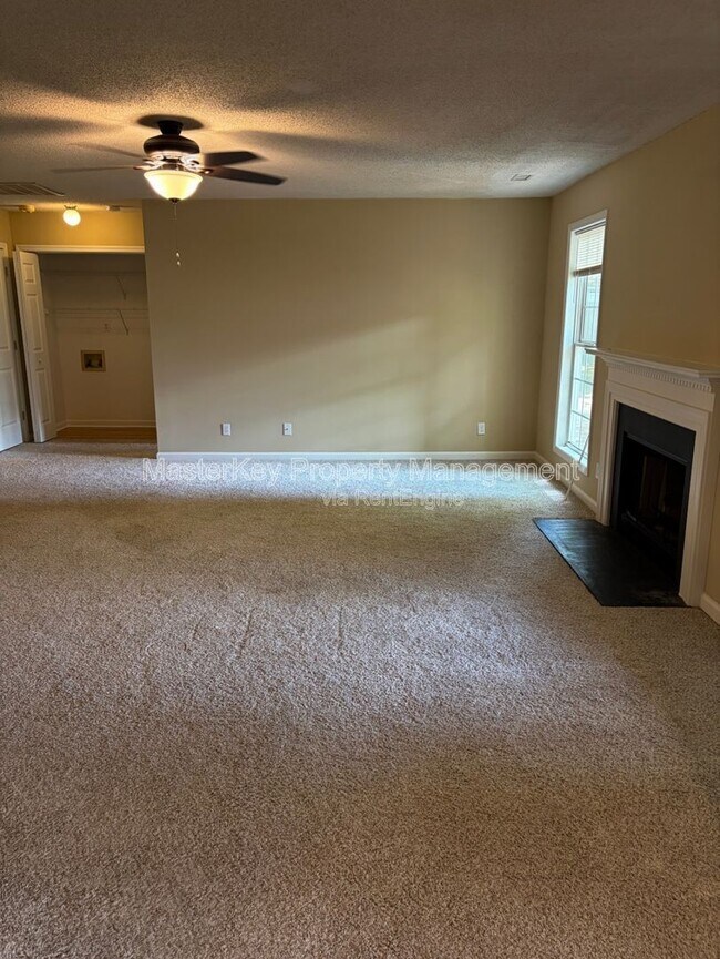 Photo - 1401 Ravensthorpe Dr
