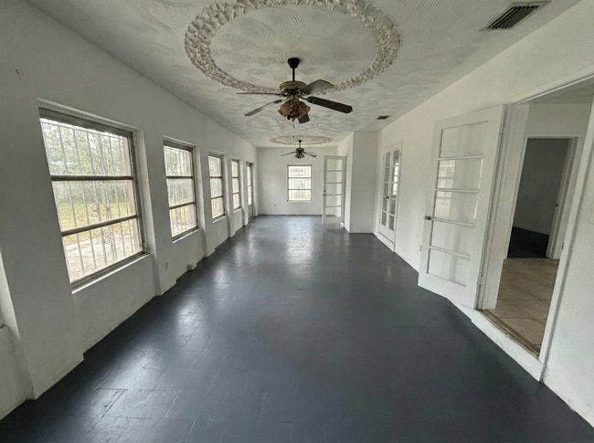 Photo - 1330 Kasim St