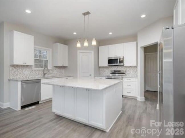 108 Pine Bluff Ct