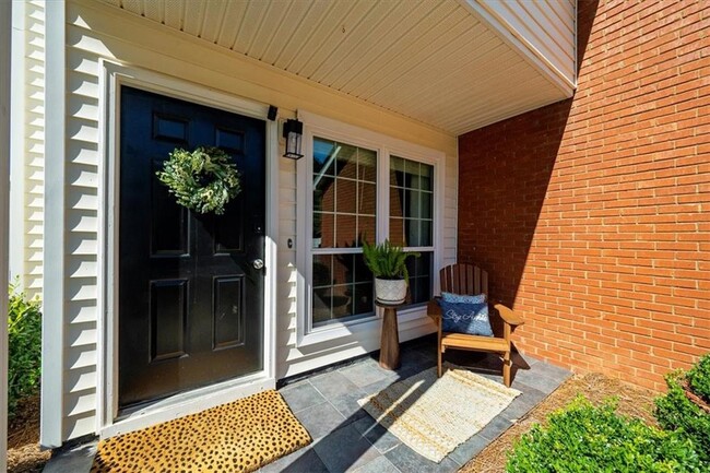 Photo - 820 Camelon Ct