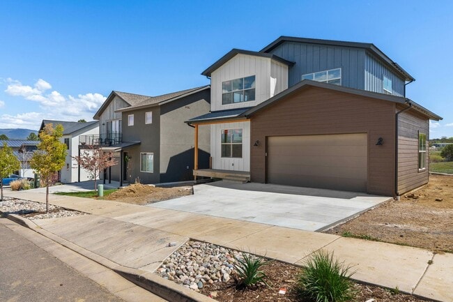 Photo - 115 Elevation Dr