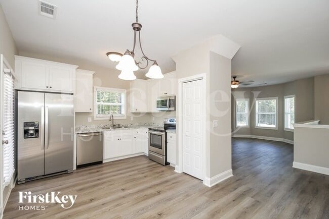 Photo - 108 Woodside Ct