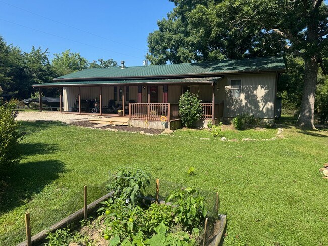 Building Photo - Charming 4 Bedroom Home located outside of the South Gate of FLW!