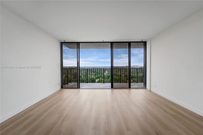 Building Photo - 780 NE 69th St Unit 1004