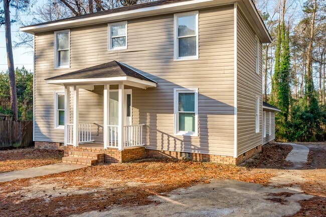 Photo - Newly renovated unit close to I-77 and I-20