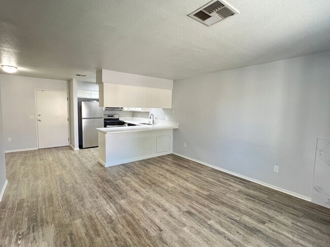 Photo - 8600 Lyn River Ct Unit 3