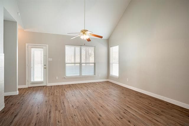 Photo - 9902 Maple Dr