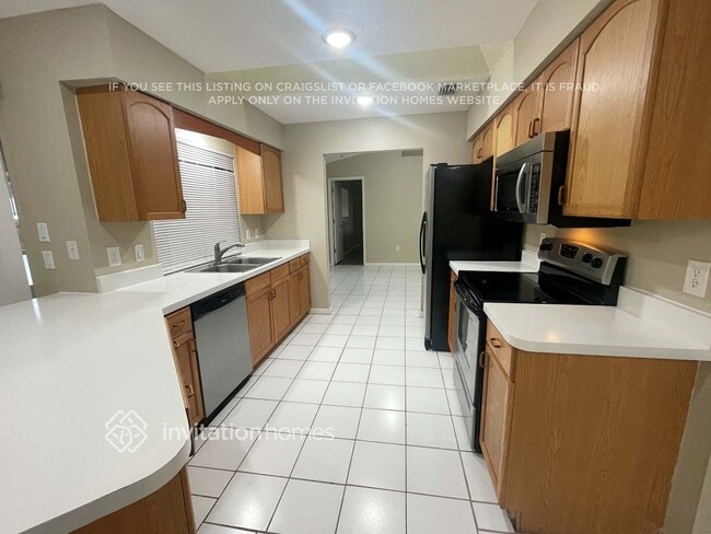 Photo - 385 Atwater St