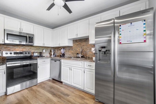 Photo - 126 Sparrow Dr Unidad 11b