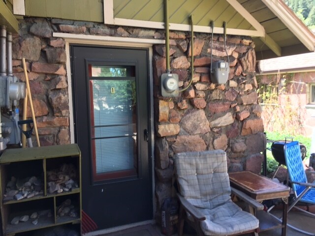 A unit - Canyon View Apartments