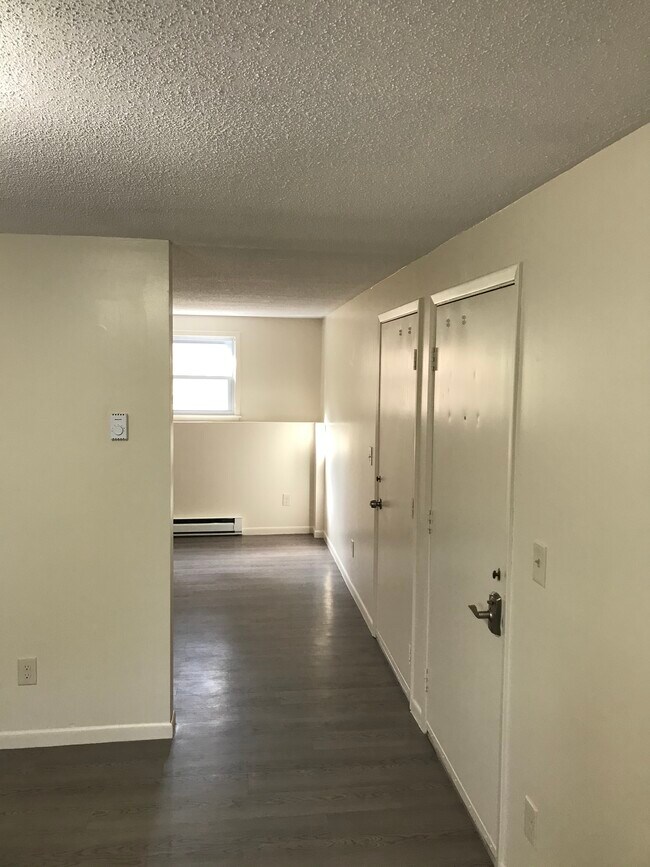 851 Mammoth Rd OffCampus Housing, Manchester, NH ForRentUniversity