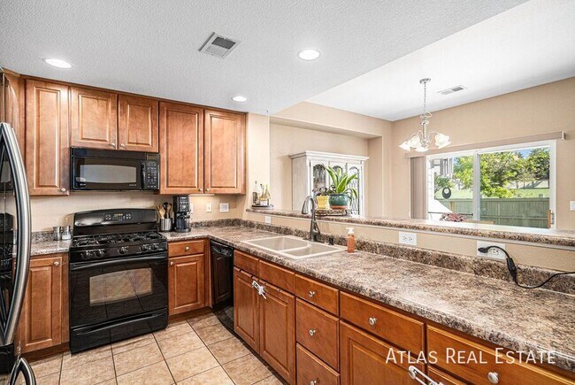 Photo - 23235 York Ave