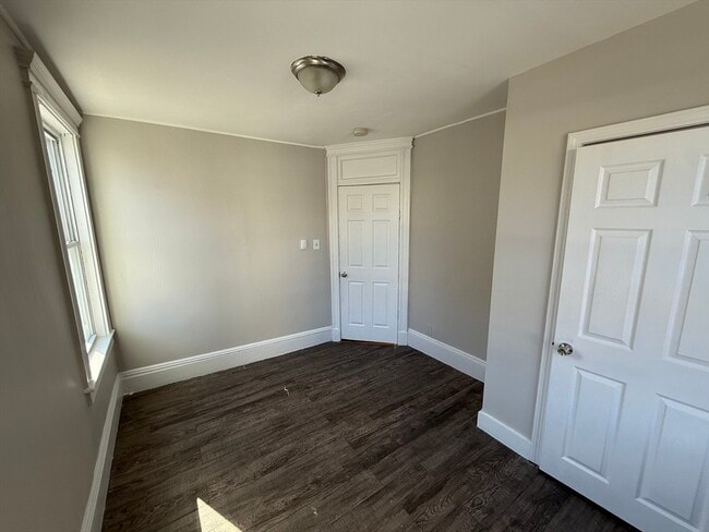 Photo - 139-141 Franklin St Unit 1