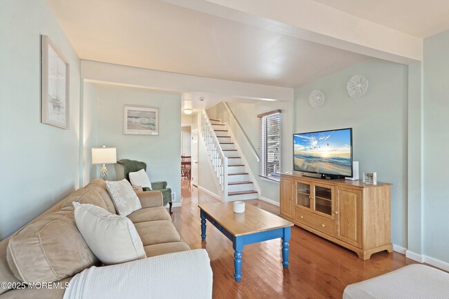 Photo - 15 N St