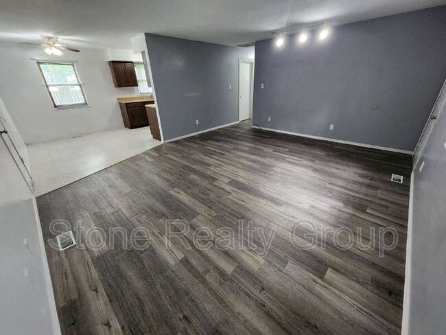 Photo - 7738 N 42nd 1/2 St