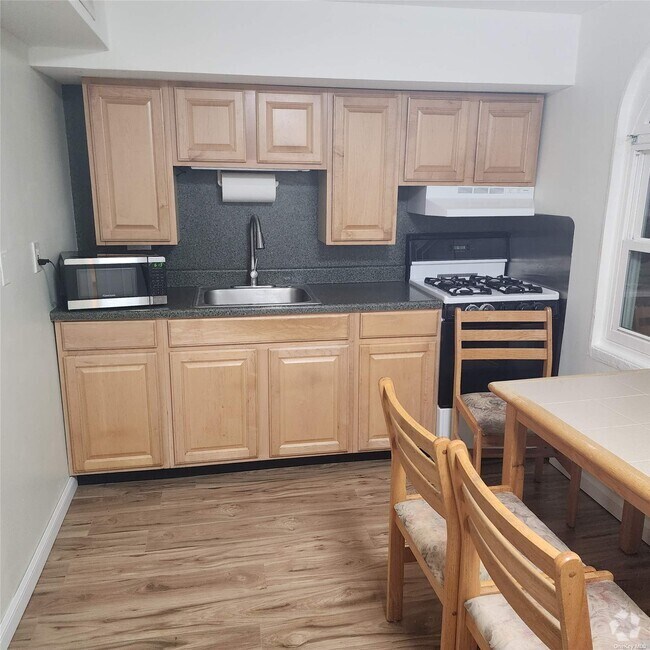 Apartments for Rent in Selden, NY 42 Rentals