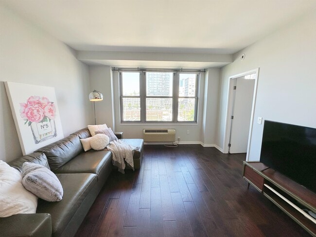Photo - 149 Essex St Condo Unit 5S