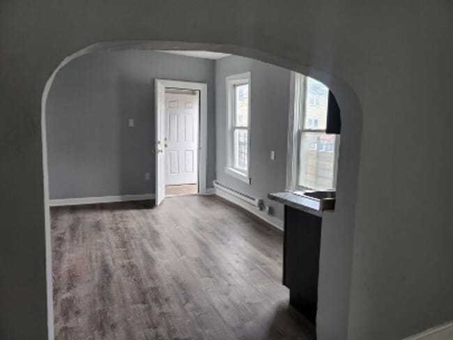 Building Photo - The Peaks on Muskegon Unit 8927 South Muskegon Avenue - CH1