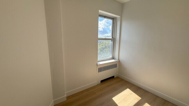 Photo - 10 Av. Rosemount Unit 505