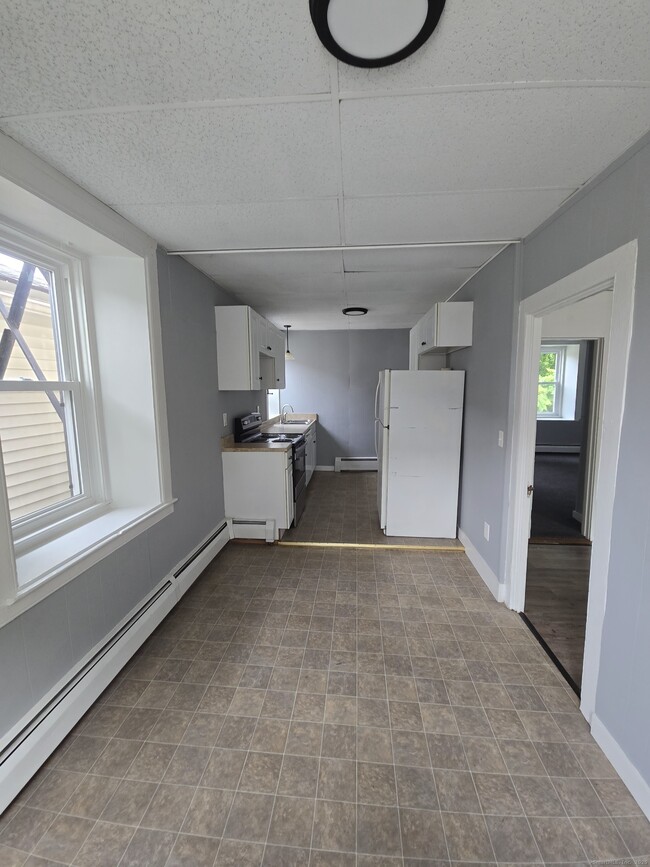 Building Photo - 174 S Main St Unit 1 Rental