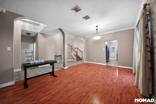 Photo - 1811 Quiet Hollow Dr