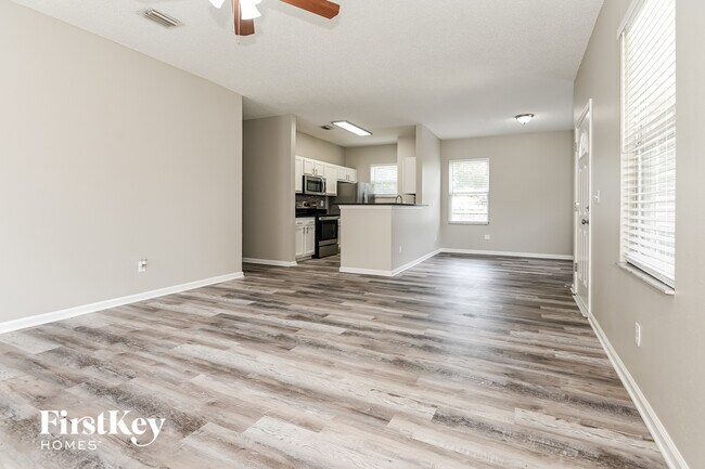 Photo - 3207 Rosselle St