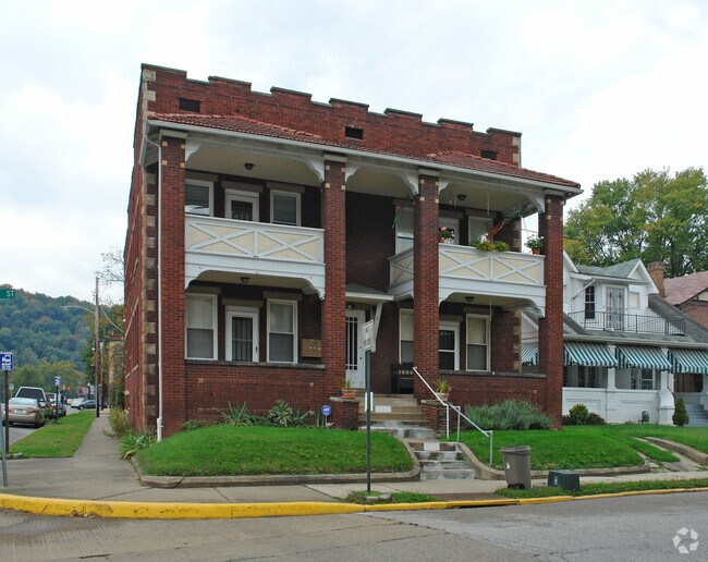 Photo - 1637 Quarrier St