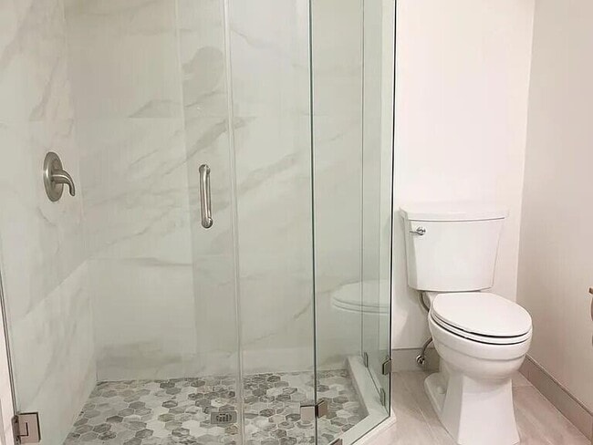 Photo - 2800 Middle River Dr