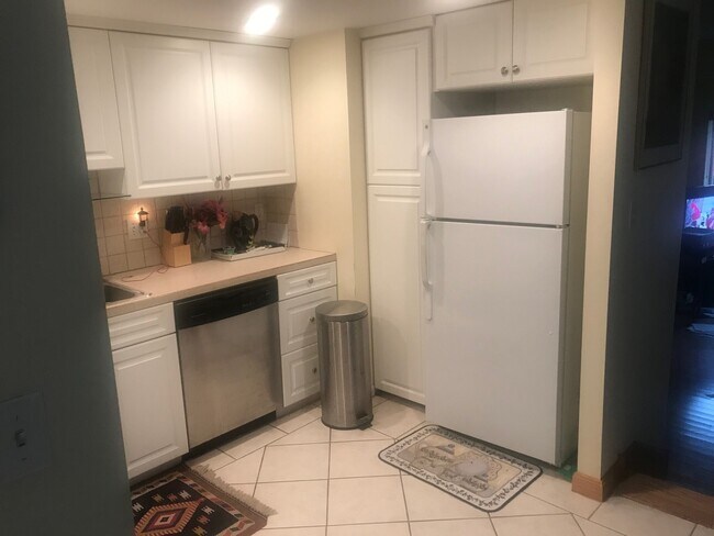 Building Photo - 55 Broadlawn Park Unit 22 Rental