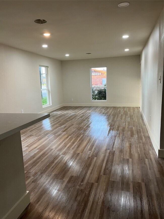 Photo - 2629 W Main St Unit 1BD