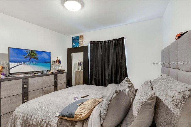 Photo - 219 NW 7th Ct Unit 2