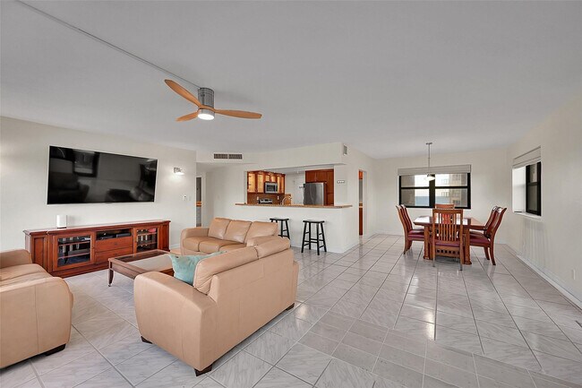 Photo - 3800 Galt Ocean Dr Unidad 311