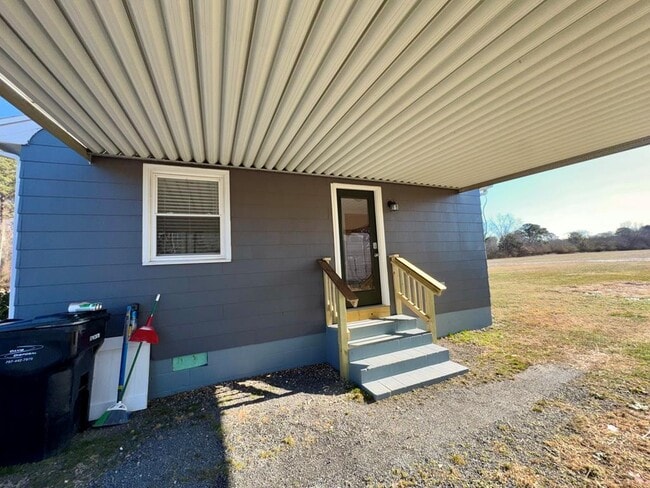 Photo - 25529 Pennsylvania Ave