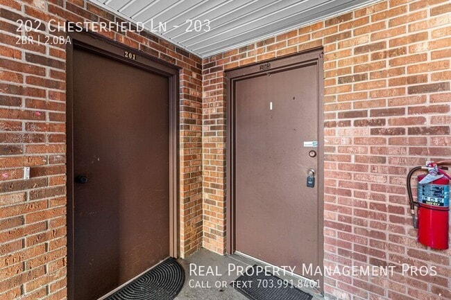 Photo - 202 Chesterfield Ln Unit 203