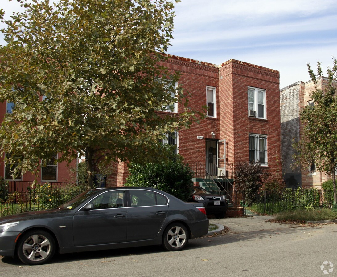 Photo - 1802 10th St NW