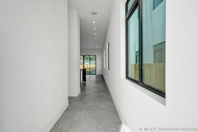 Photo - 604 SW 7th Ave