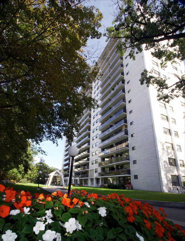 Building Photo - 22 Oakmount