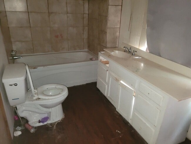 Photo - 2146 Alabama St