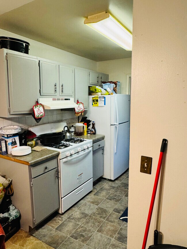 Photo - 5556 Allemong Dr Unidad 5556 Rental