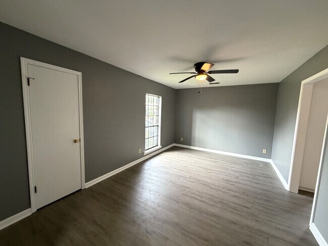 Photo - Newly Renovated Home!
