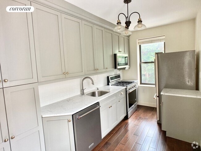 Building Photo - 478 17th St Rental