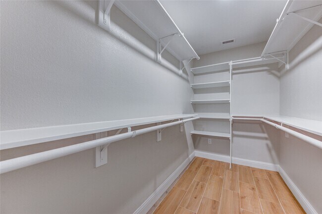 Photo - 3538 Truxton Dr
