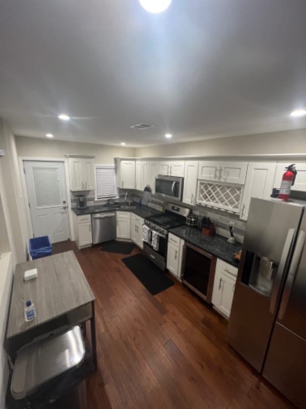 Photo - 2055 Mountain St