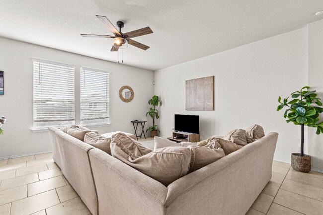 Photo - 10368 Braunig